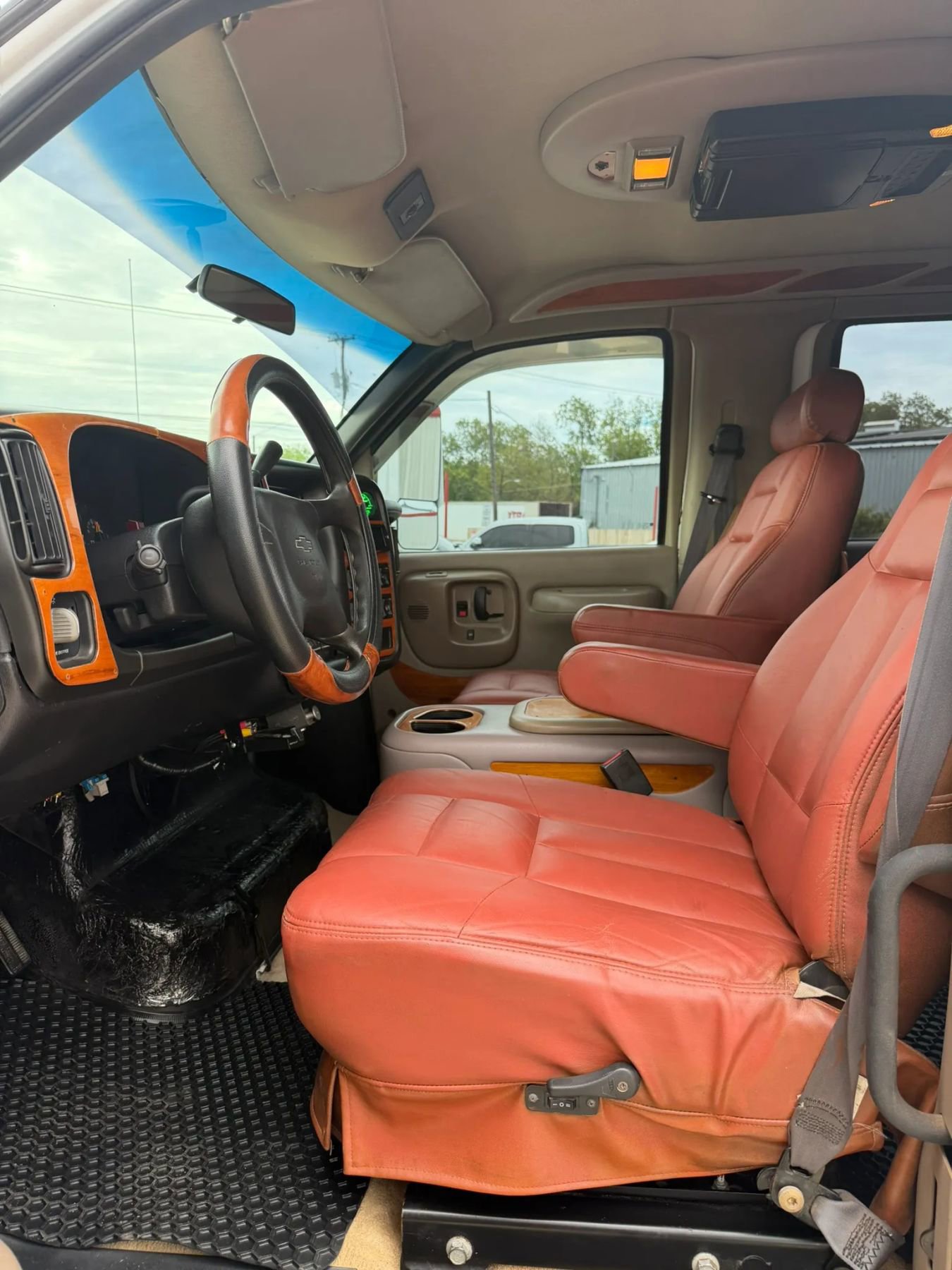 Used 2004 Chevrolet Kodiak C4500 2WD Crew Cab image 12