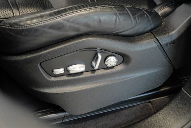 Used 2019 Porsche Cayenne AWD/4WD image 40