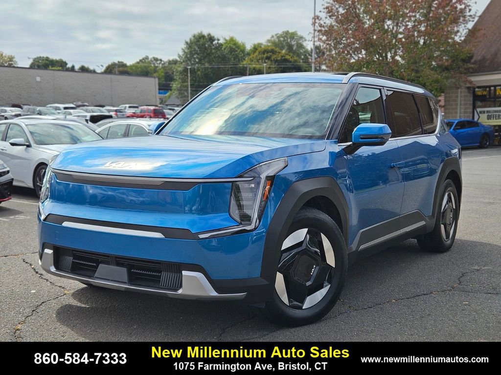 Used 2024 Kia EV9 Wind