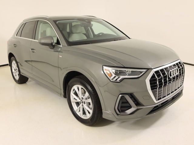 Certified 2025 Audi Q3 2.0T Premium Plus w/ Premium Plus Package AWD/4WD image 7