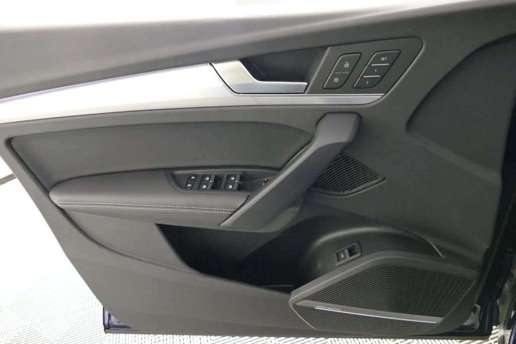 Certified 2025 Audi Q5 2.0T Premium Plus image 26