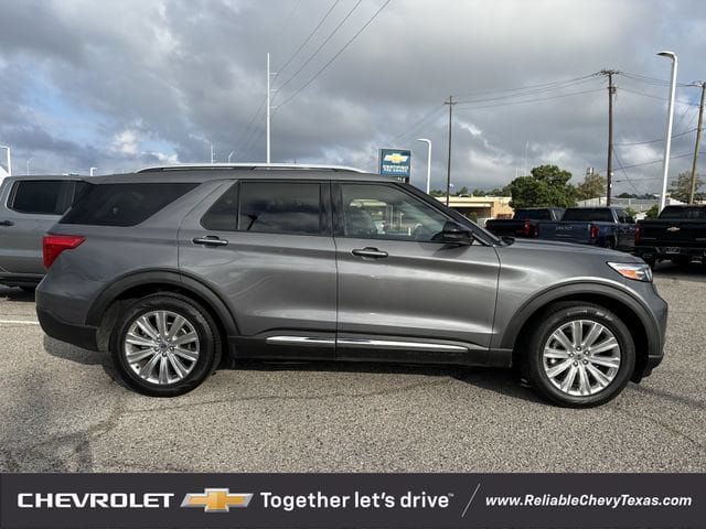 Used 2021 Ford Explorer Limited w/ Equipment Group 301A RWD image 5