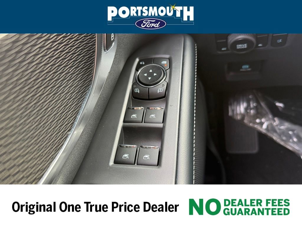 New 2025 Ford Expedition Max Platinum w/ Stealth Performance Package image 22