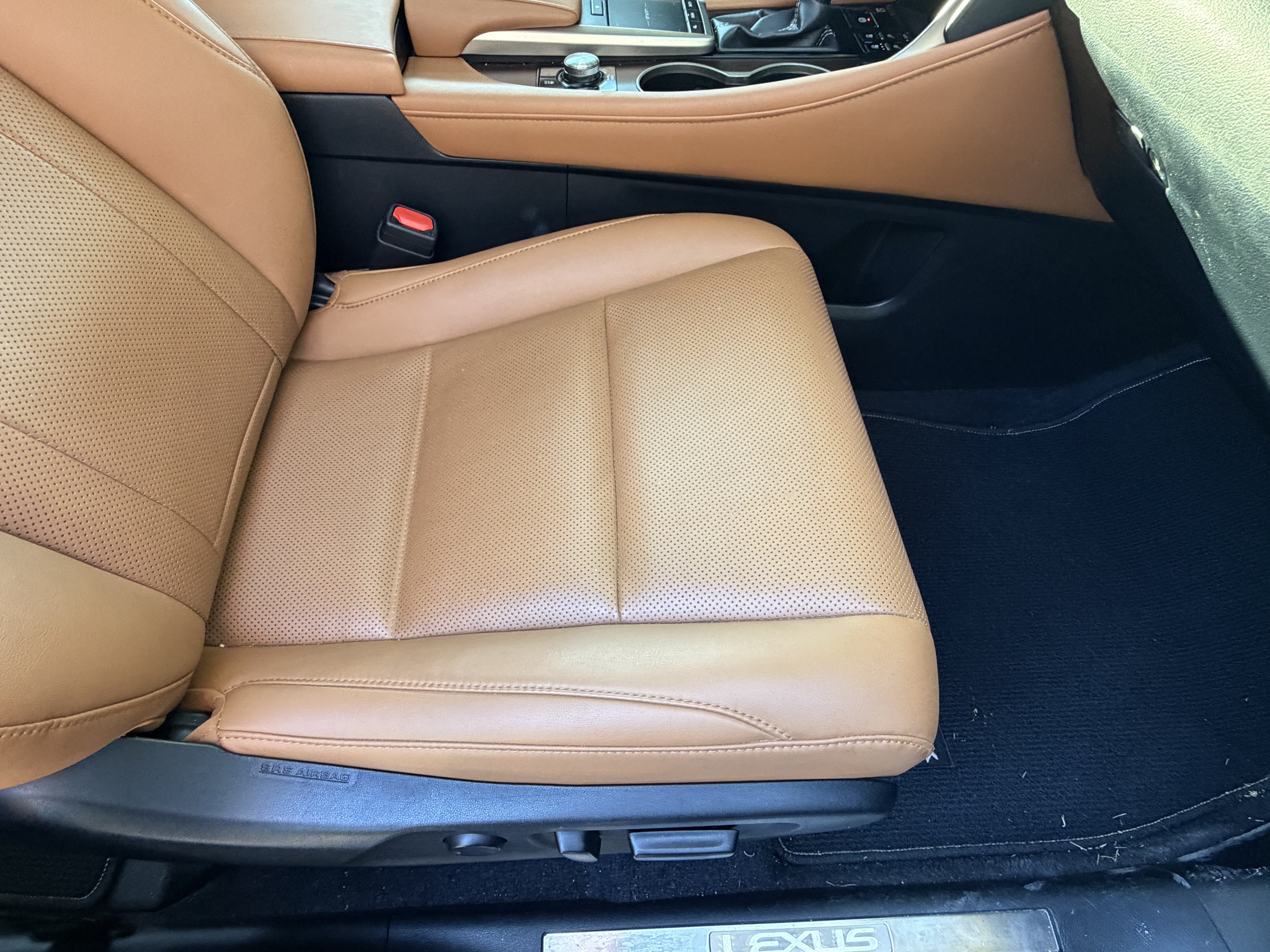 Used 2021 Lexus RX 350L FWD w/ Premium Package image 43