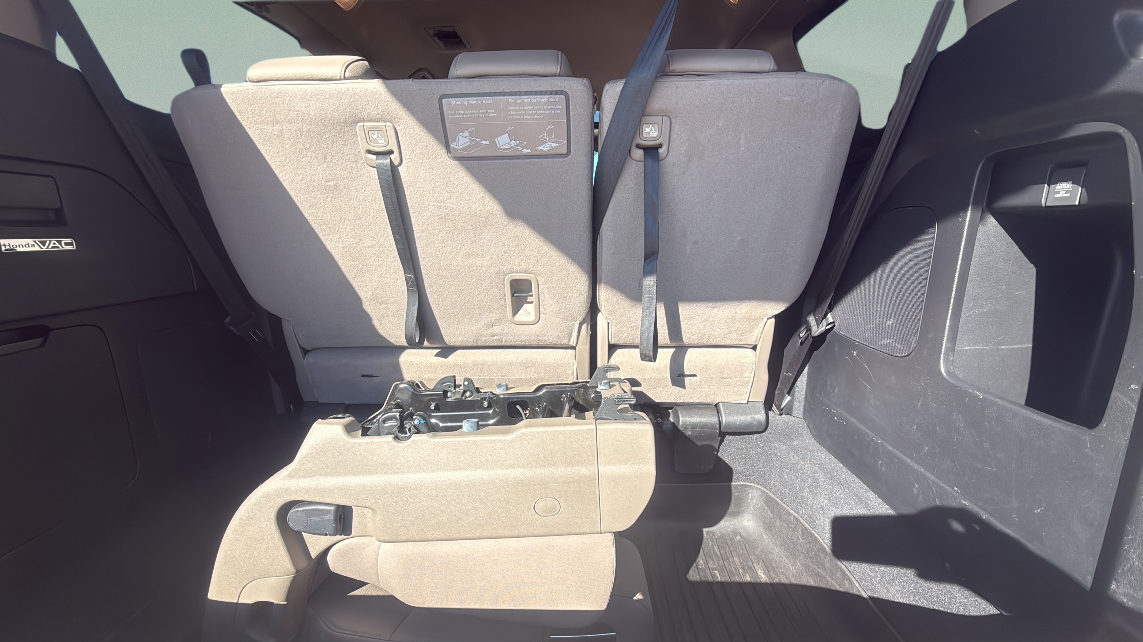 Used 2018 Honda Odyssey Touring image 27