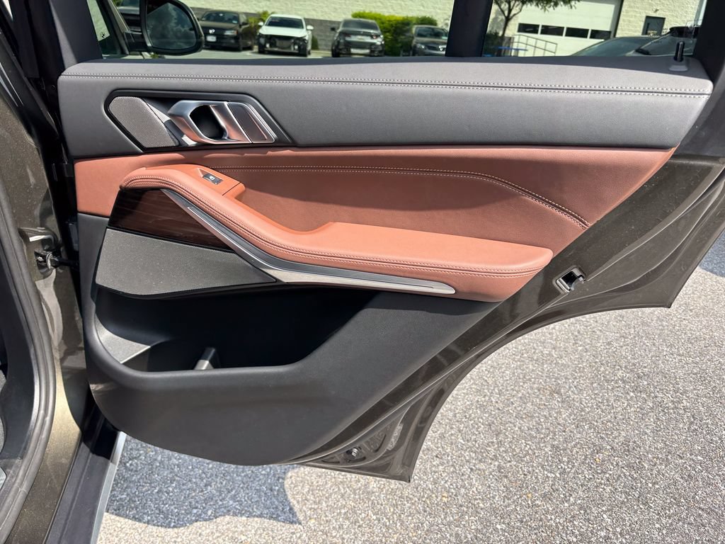 Used 2026 BMW X5 xDrive40i AWD/4WD image 42