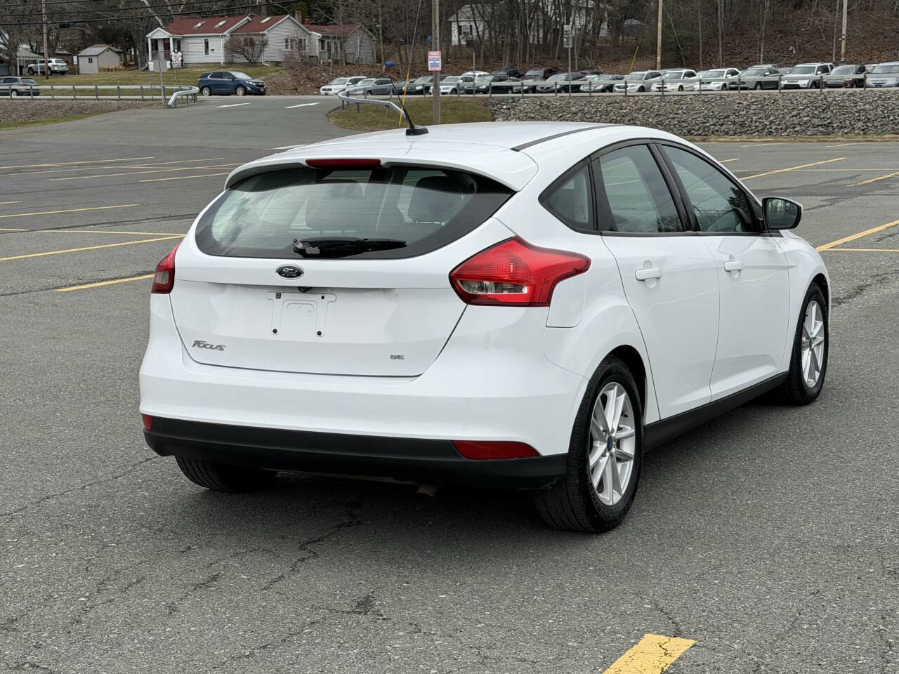 Used 2016 Ford Focus SE image 5