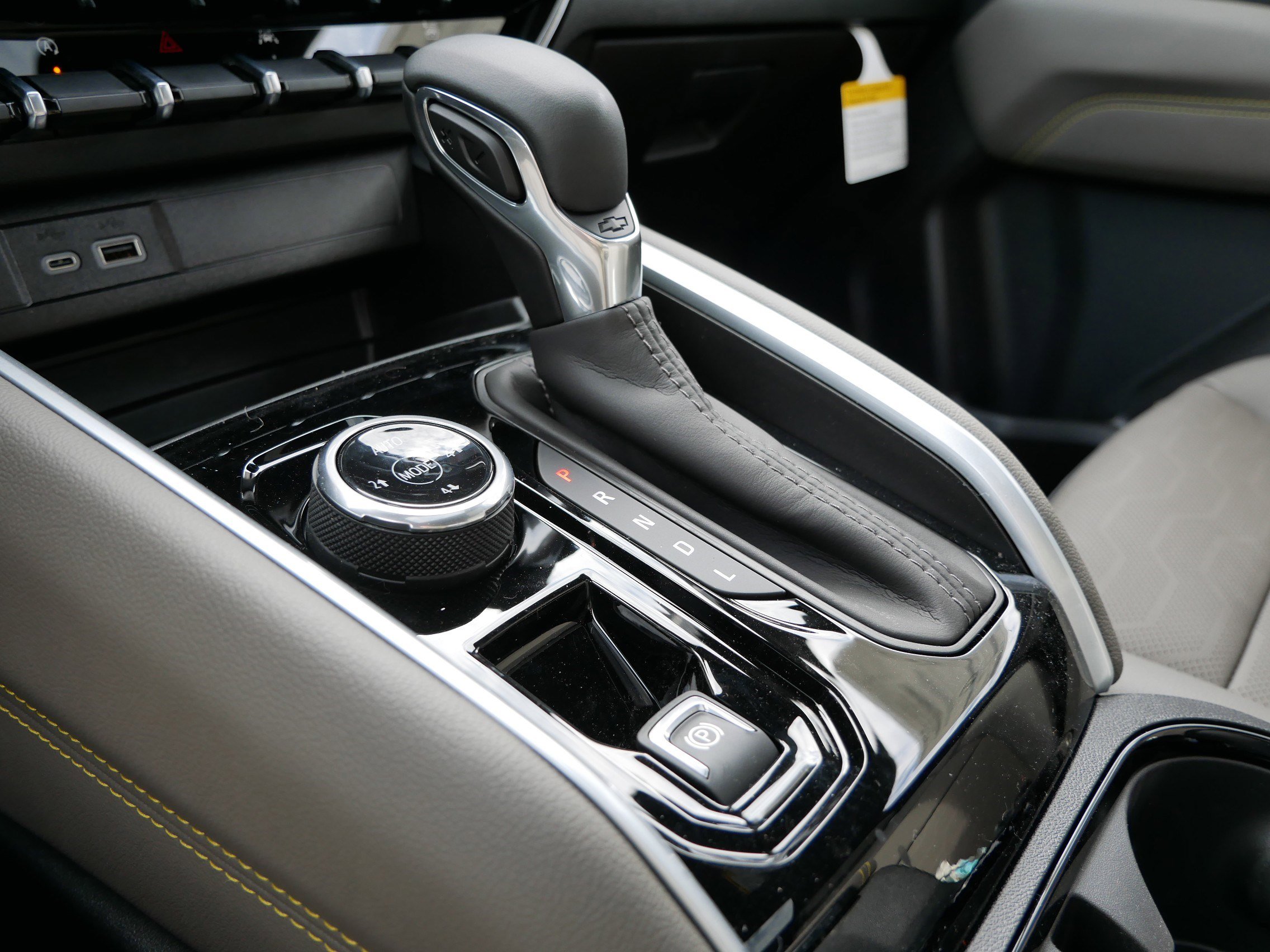 New 2026 Chevrolet Colorado ZR2 w/ Technology Package image 21