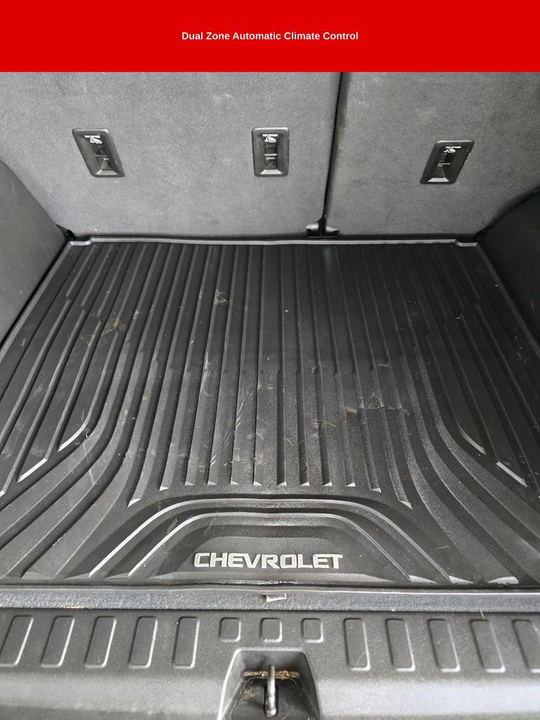 Used 2018 Chevrolet Equinox LT w/ Sun & Infotainment Package image 16