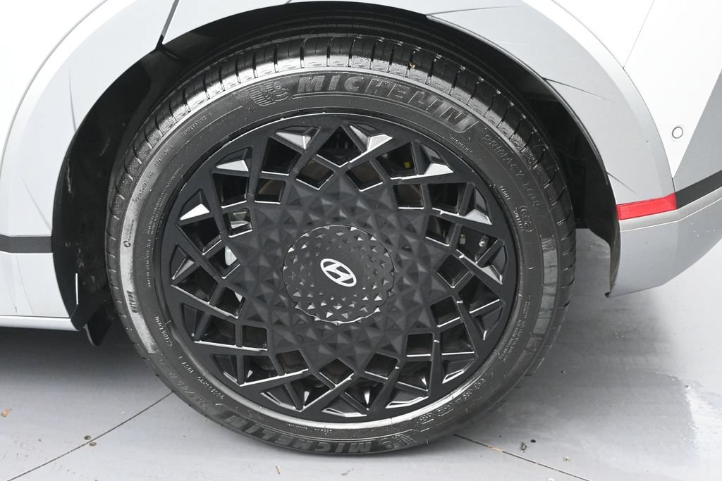 Used 2023 Hyundai Ioniq 5 Limited AWD/4WD image 39