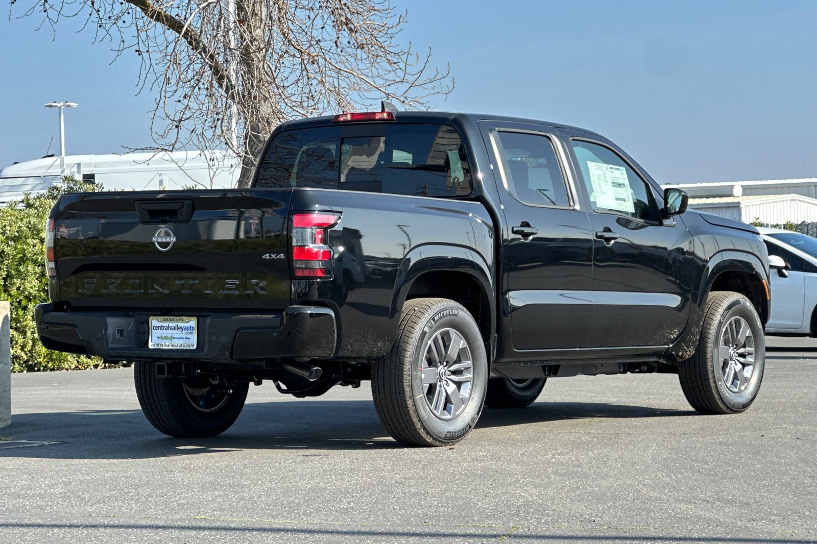 New 2026 Nissan Frontier SV w/ SV Convenience Package image 4