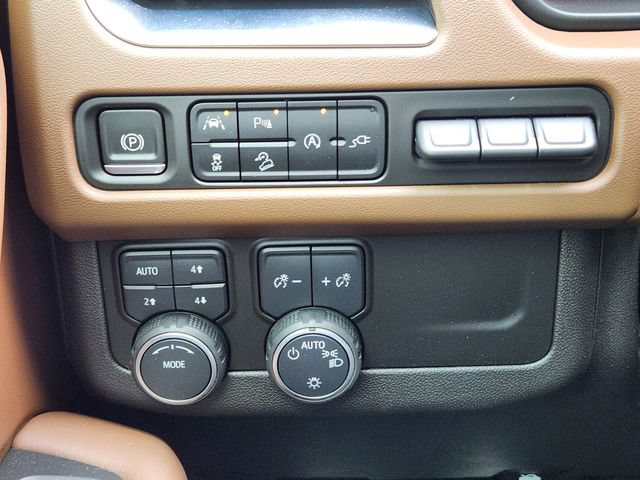 Certified 2021 Chevrolet Tahoe High Country AWD/4WD image 24