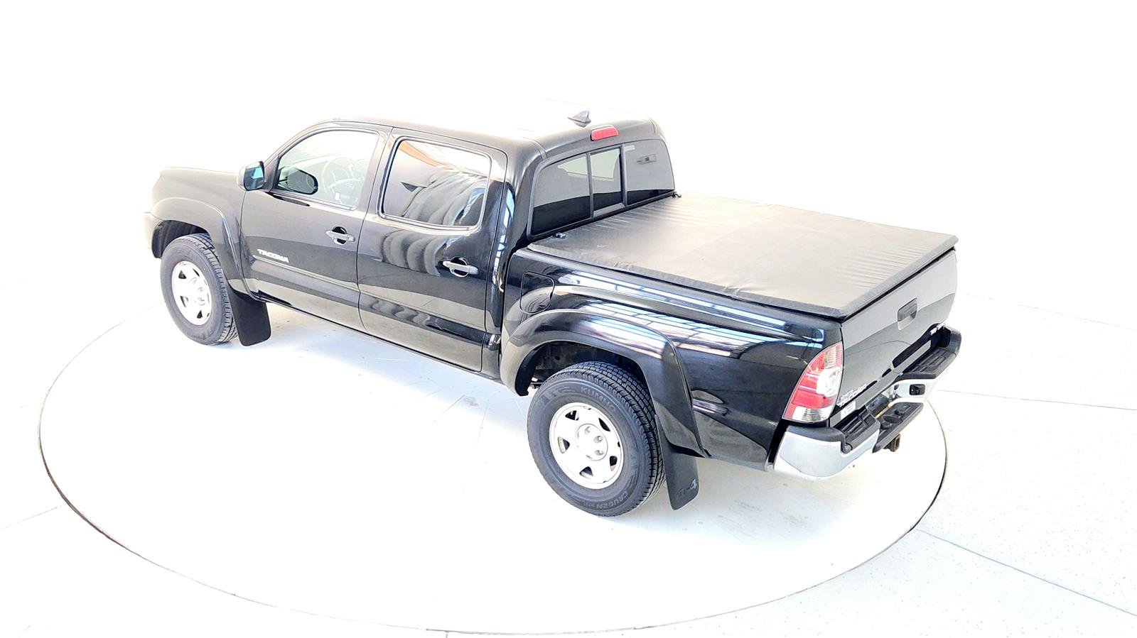 Used 2015 Toyota Tacoma 4x4 Double Cab image 16