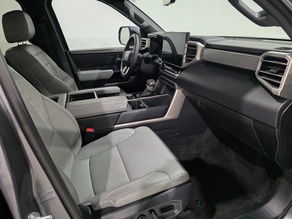 Used 2025 Toyota Tundra Limited image 24