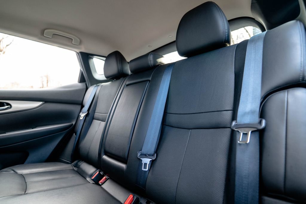 Used 2020 Nissan Rogue Sport SL image 32