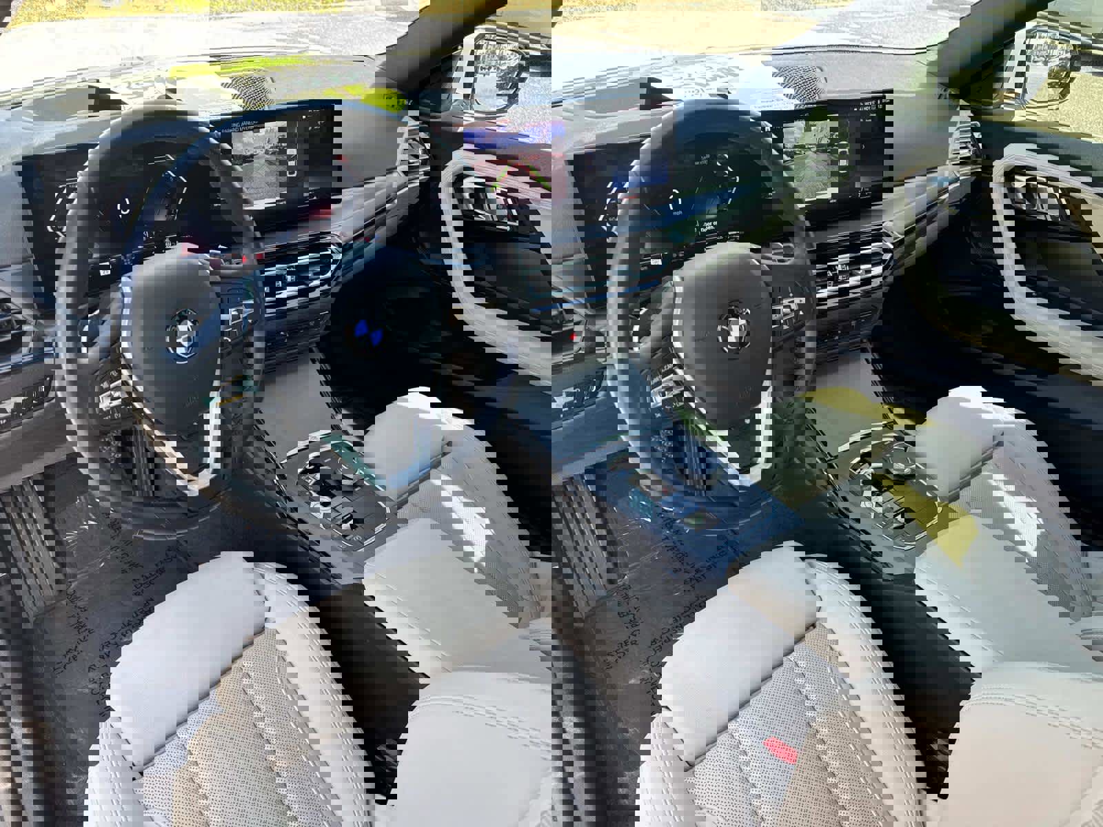 Used 2023 BMW 230i Coupe w/ Premium Package image 16