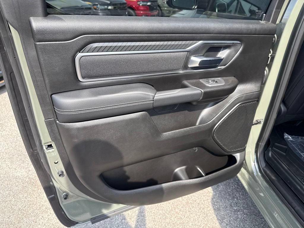 New 2026 RAM 1500 Big Horn AWD/4WD image 23