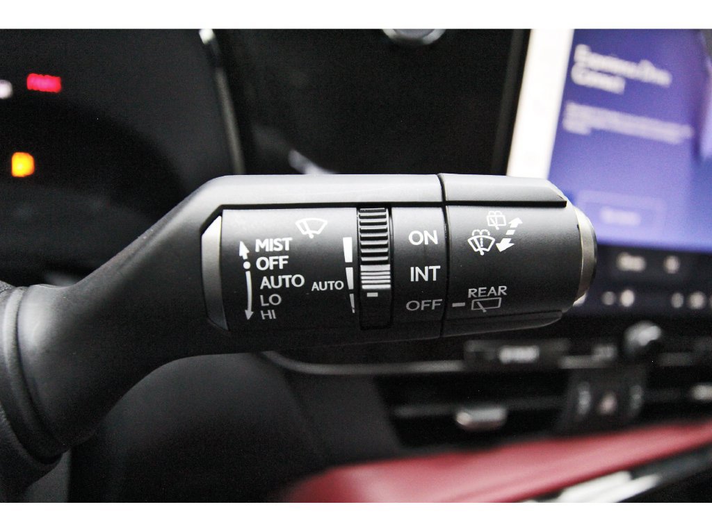 Used 2025 Lexus NX 250 FWD w/ Towing Package (2000 Lbs) image 19