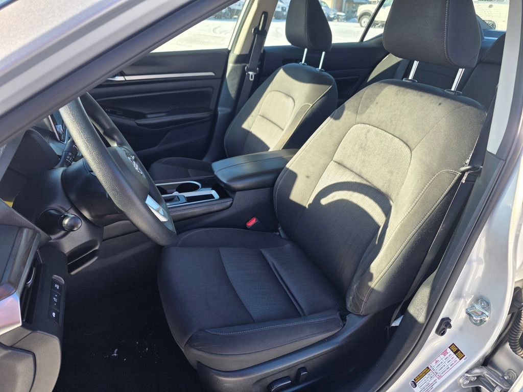 Used 2023 Nissan Altima 2.5 SV FWD image 24