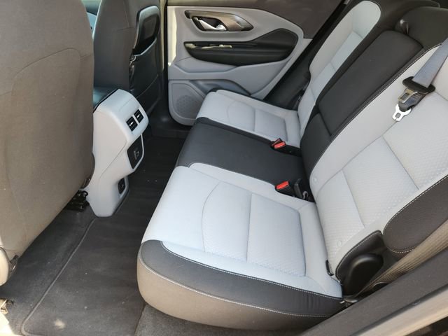 Used 2023 GMC Terrain SLE w/ Driver Convenience Package image 30