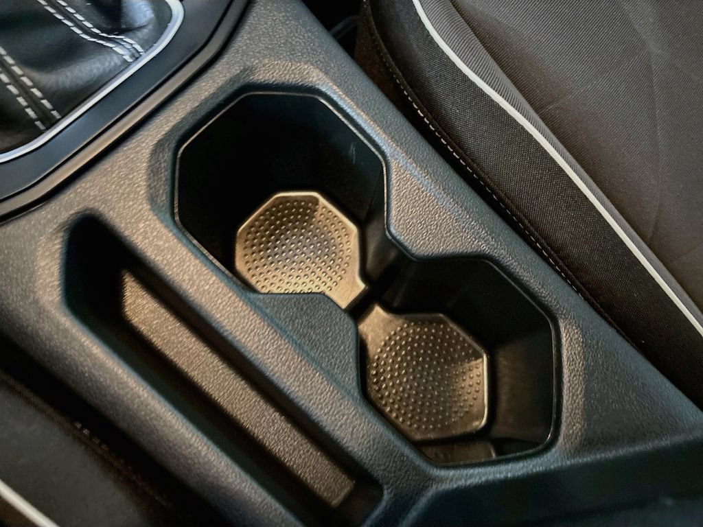 Certified 2025 Volkswagen Jetta Sport FWD image 16