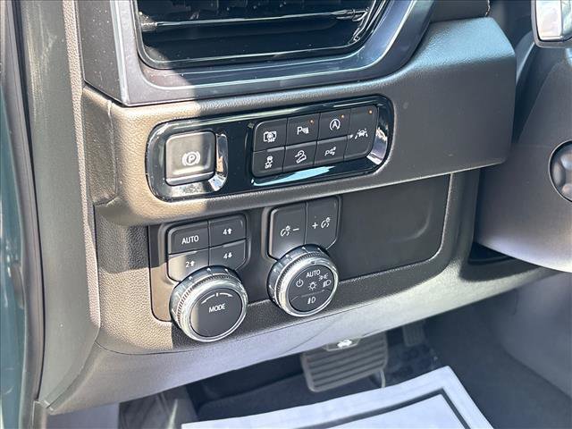 Certified 2026 GMC Yukon AT4 w/ AT4 Premium Package AWD/4WD image 18