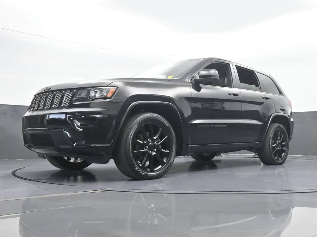 Used 2020 Jeep Grand Cherokee Altitude RWD image 56