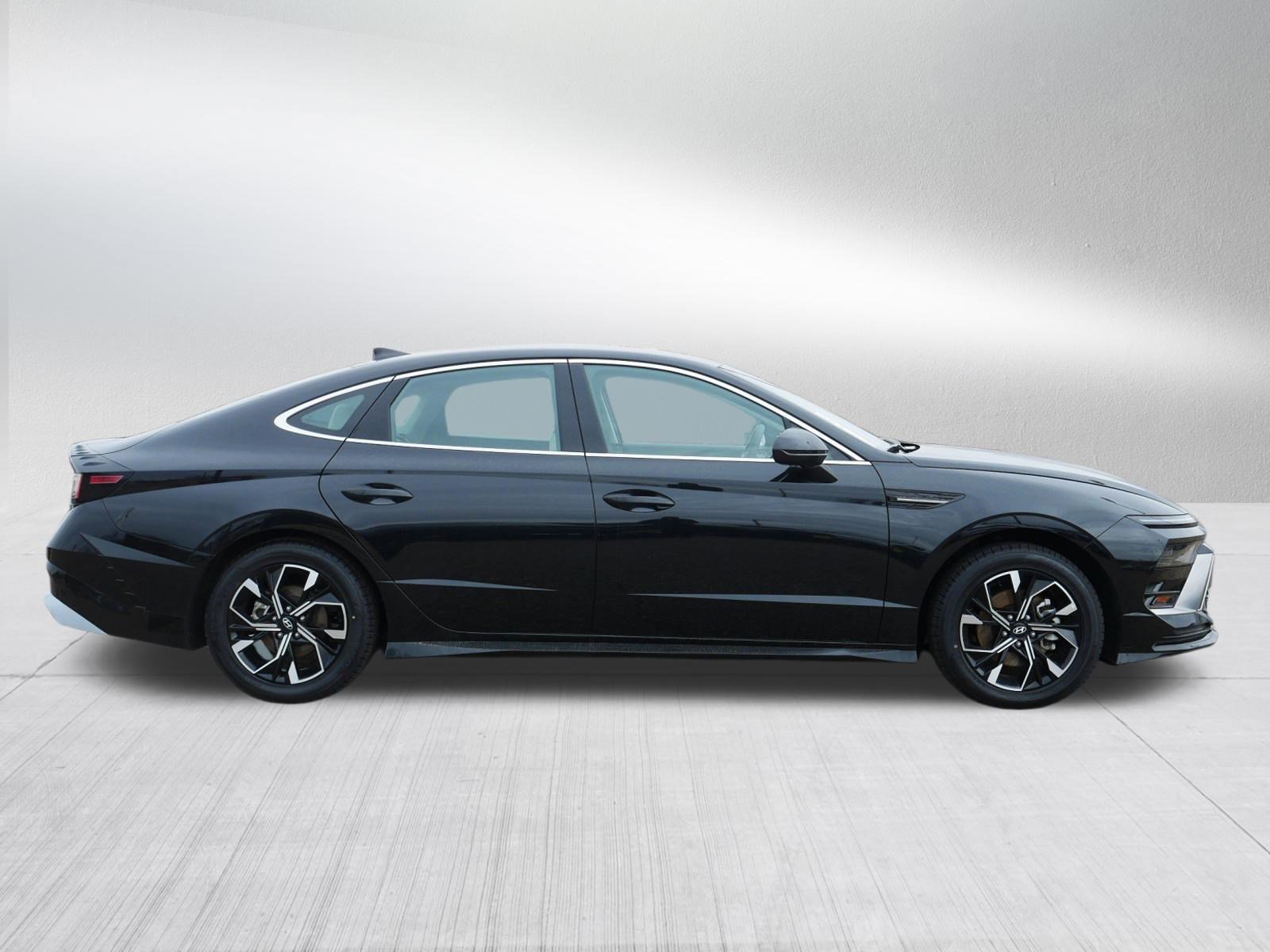 Used 2025 Hyundai Sonata SEL image 8