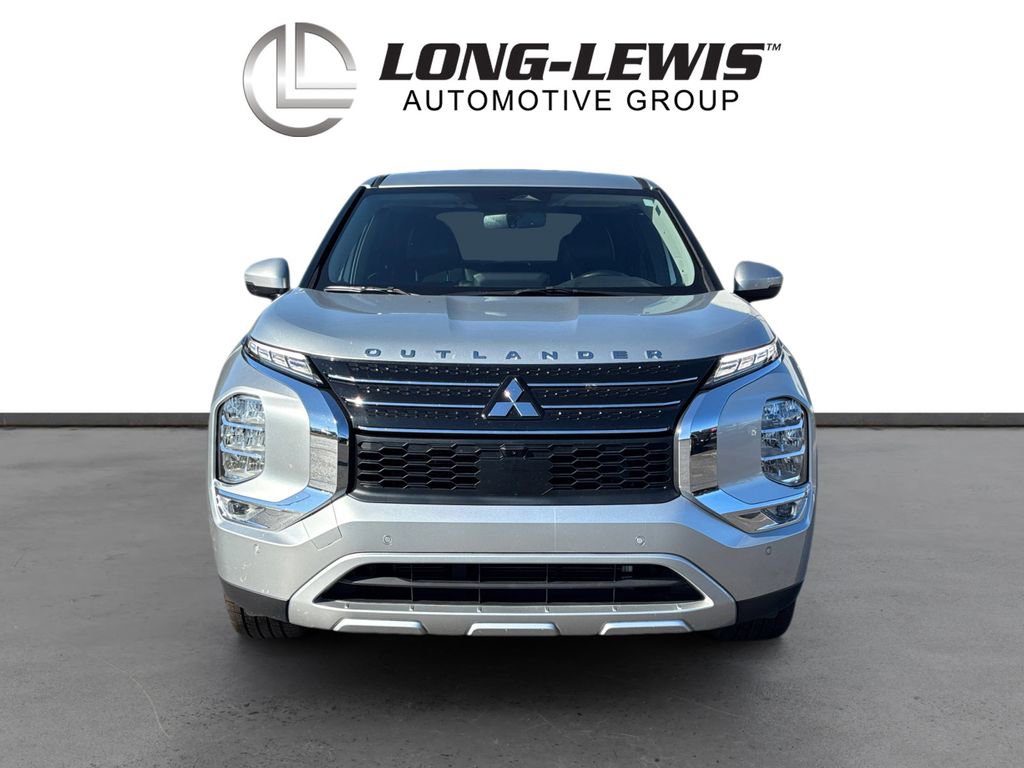 Used 2023 Mitsubishi Outlander SE Black Edition image 8