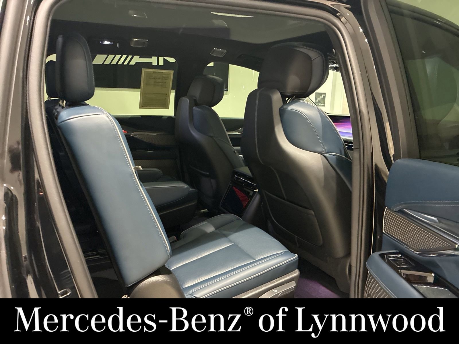 Used 2025 Cadillac Escalade IQ Sport 2 AWD/4WD image 32