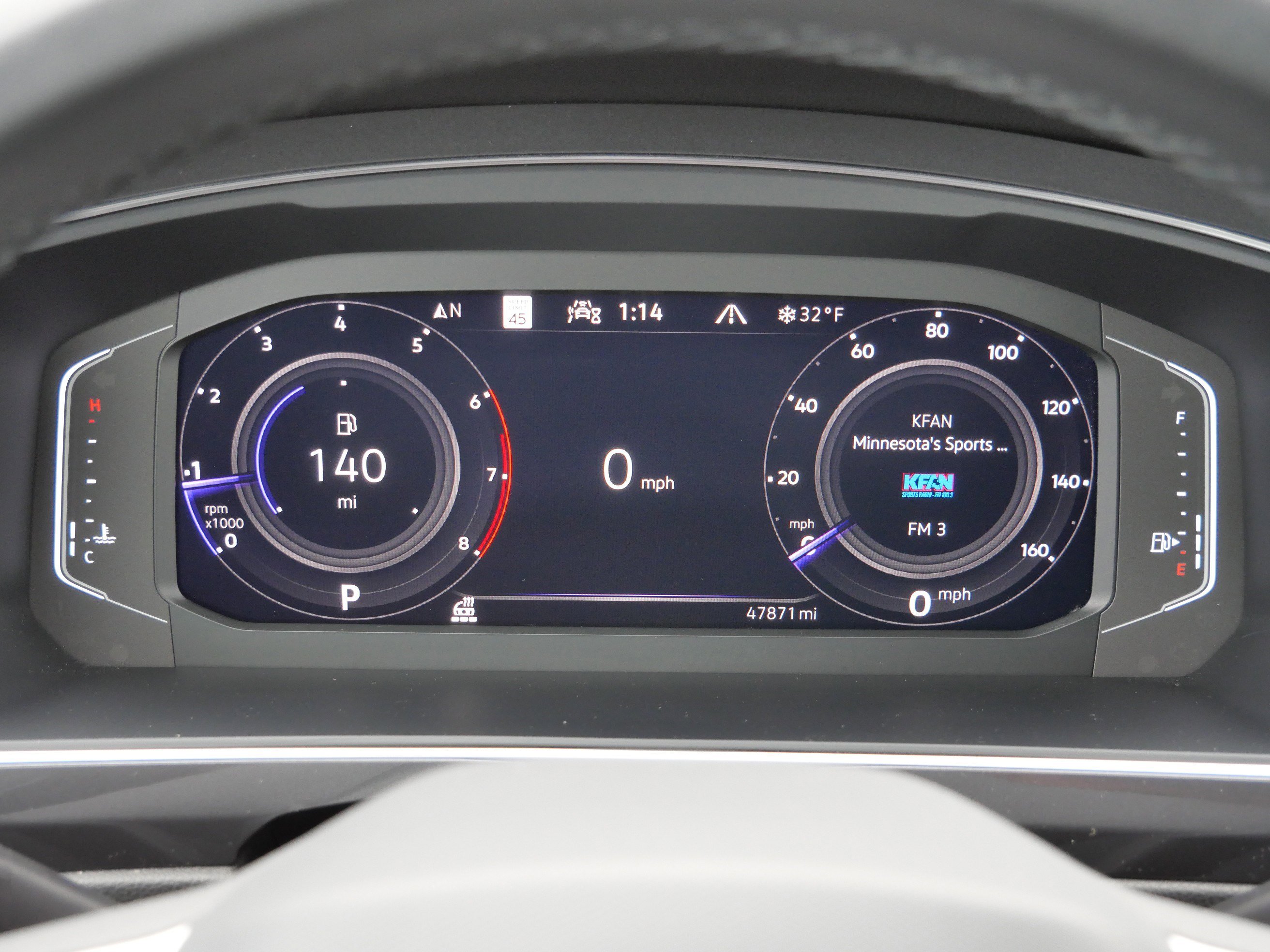 Certified 2022 Volkswagen Tiguan SEL R-Line image 22