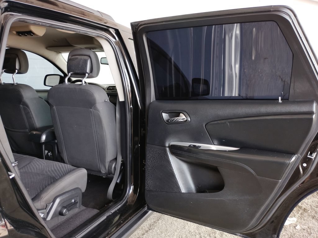 Used 2018 Dodge Journey SXT w/ Connectivity Group FWD image 14