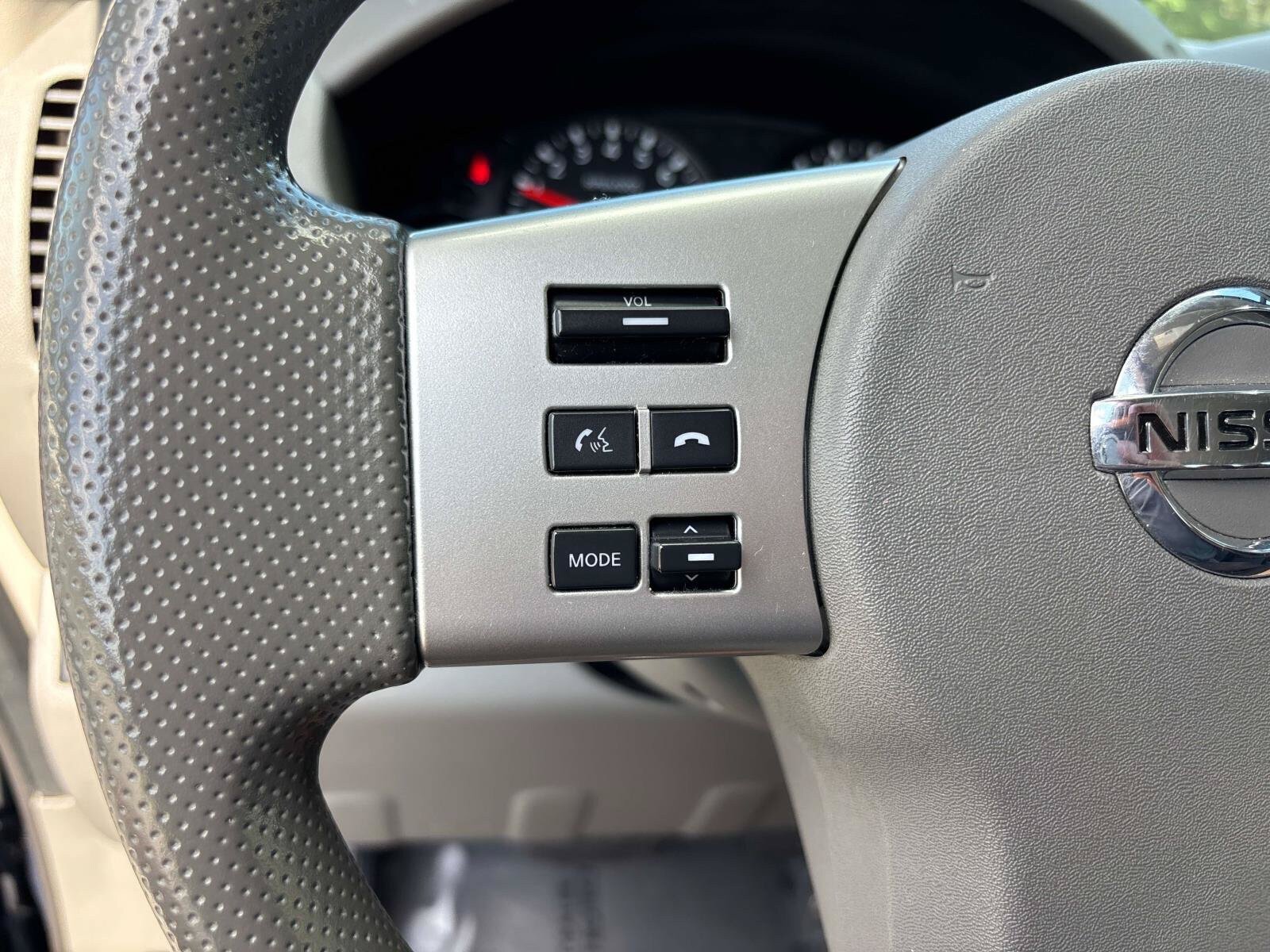 Used 2021 Nissan Frontier SV AWD/4WD image 19