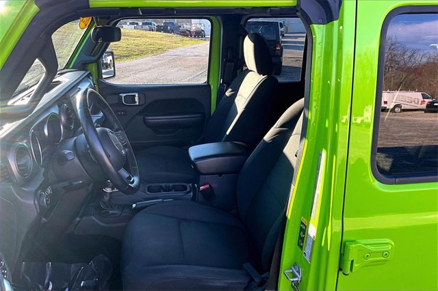 Used 2021 Jeep Gladiator Willys image 25
