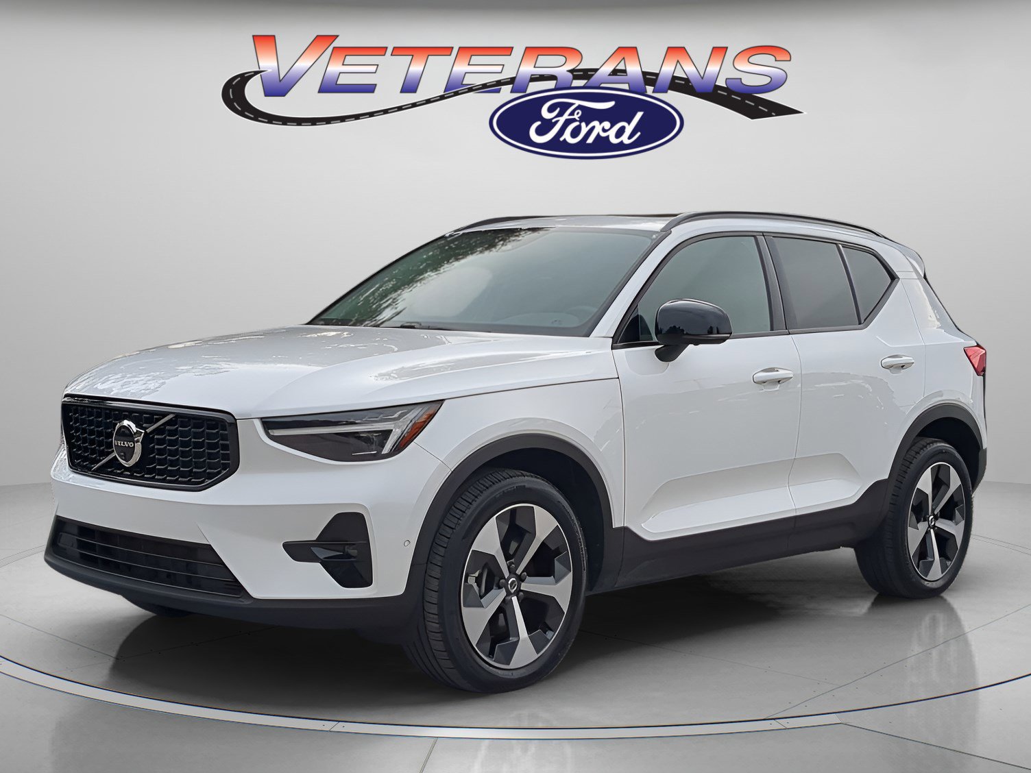 Used 2026 Volvo XC40 B5 Plus