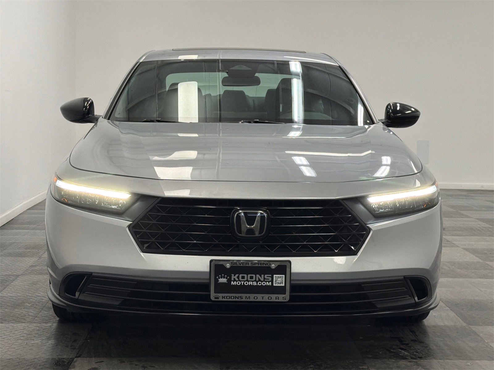 Used 2023 Honda Accord Sport image 3