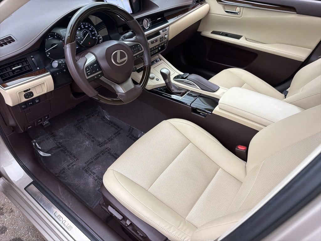 Used 2017 Lexus ES 350 image 10