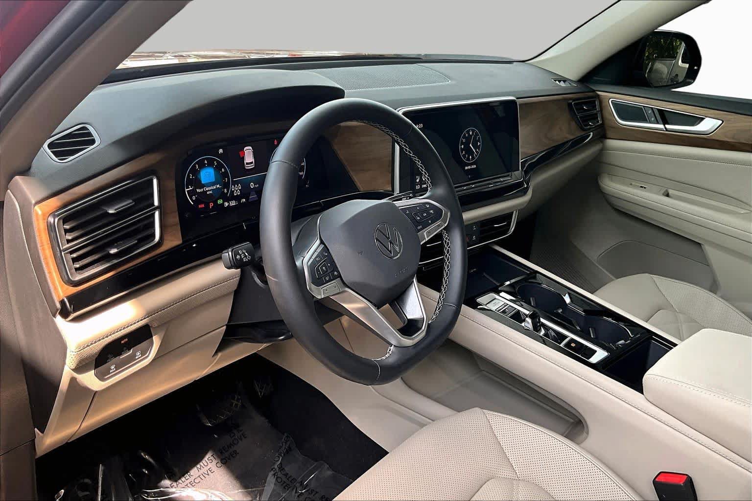 Used 2024 Volkswagen Atlas SE FWD image 18