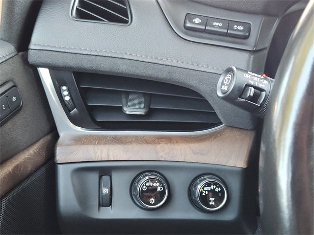 Used 2019 Cadillac Escalade ESV Premium Luxury image 23