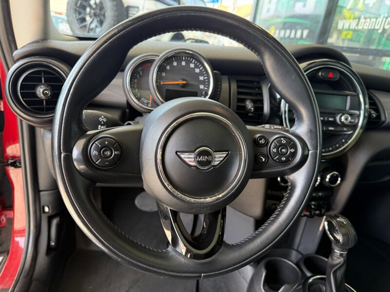 Used 2014 MINI Cooper 2-Door Hardtop FWD image 21