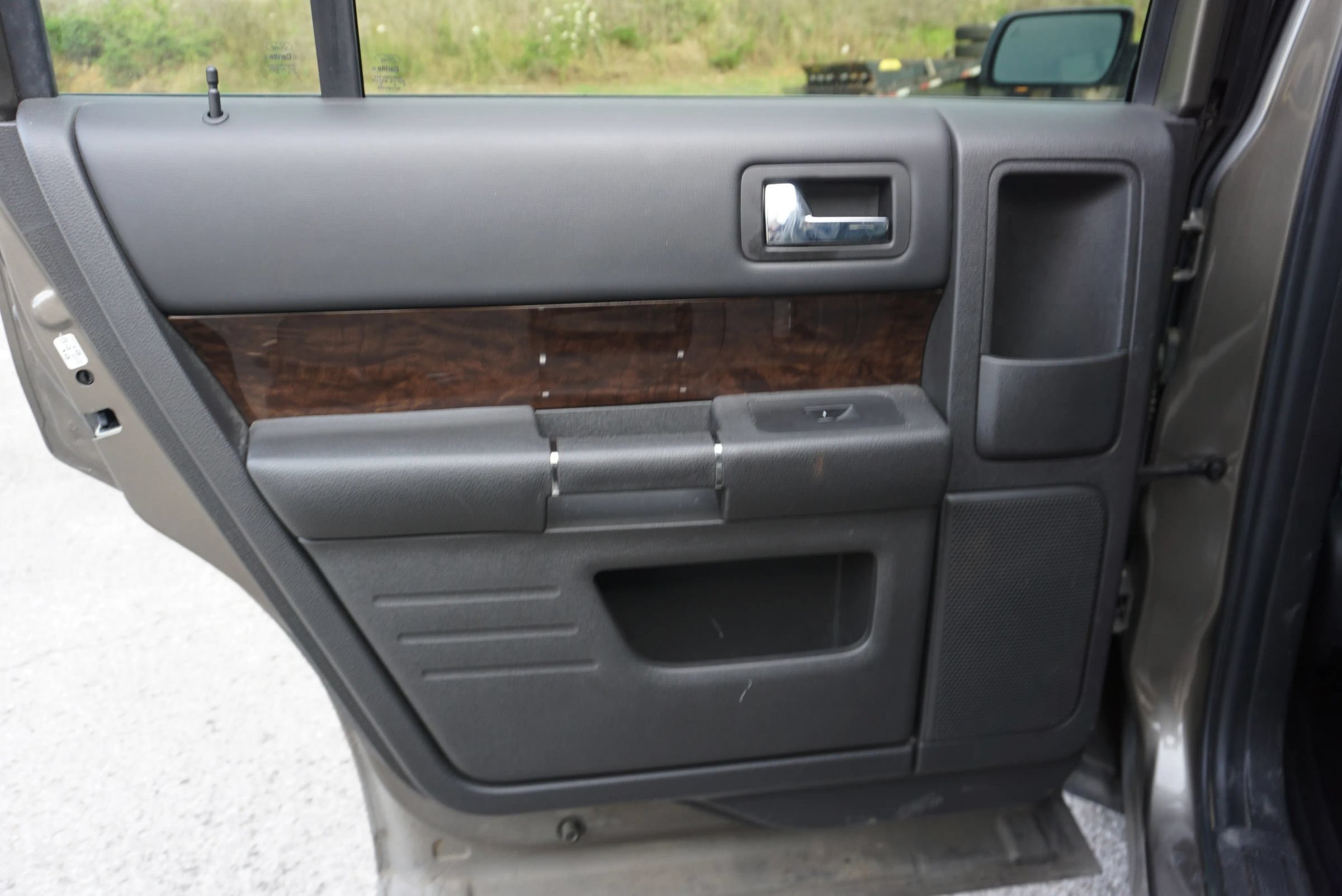 Used 2014 Ford Flex Limited w/ Equipment Group 301A FWD image 25