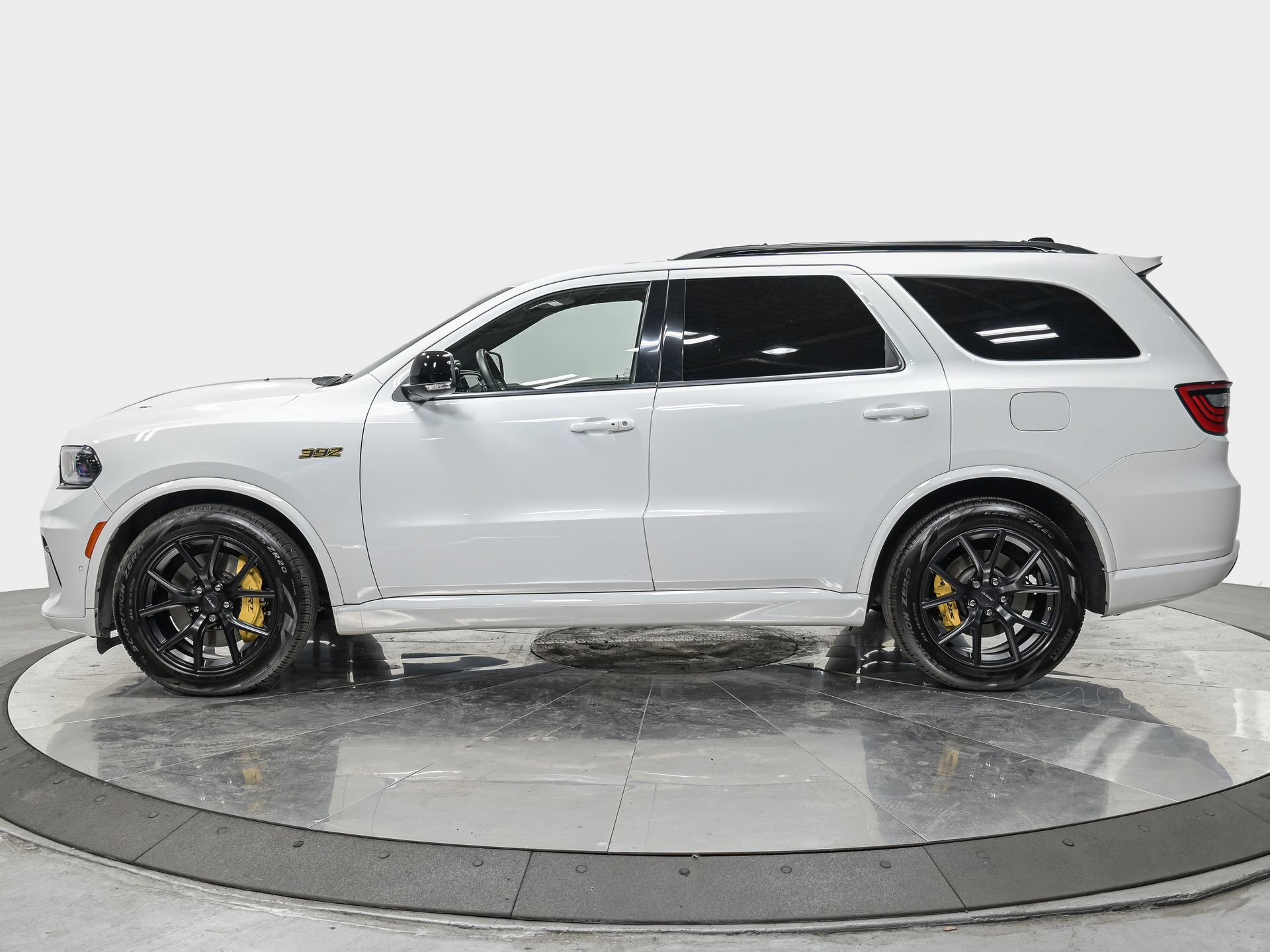 Used 2024 Dodge Durango SRT AWD/4WD image 2
