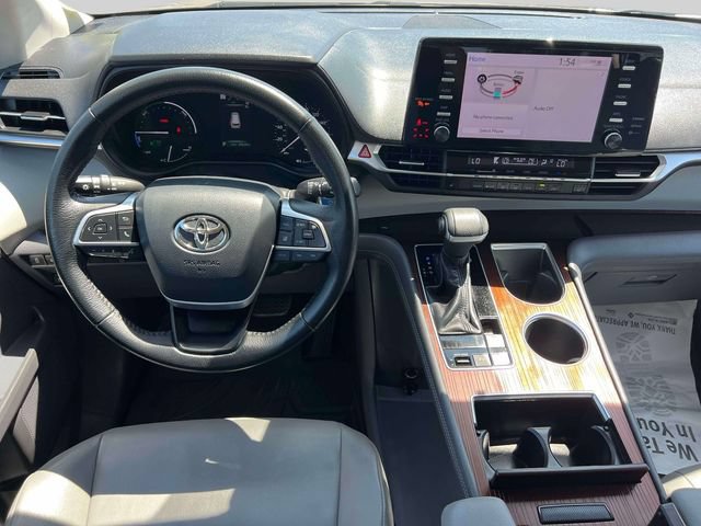 Certified 2021 Toyota Sienna XLE FWD image 17