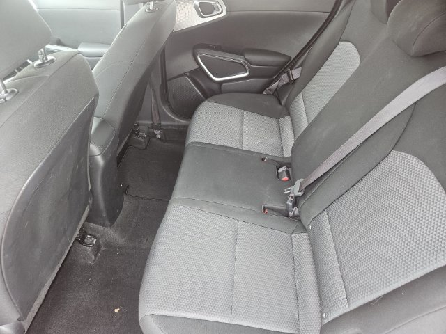 Used 2024 Kia Soul LX w/ LX Technology Package FWD image 28