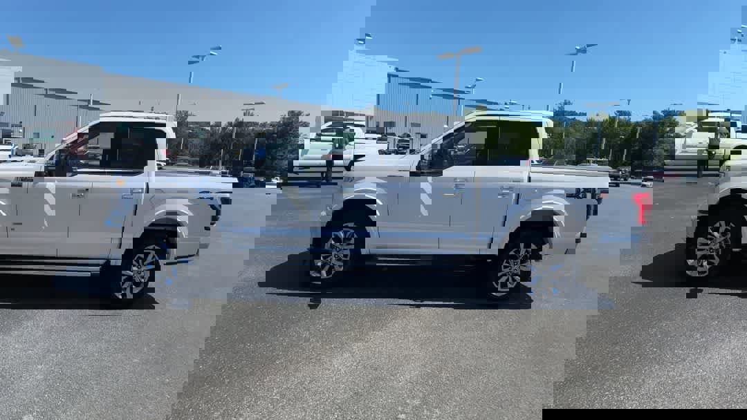 Used 2017 Ford F150 Lariat AWD/4WD image 5