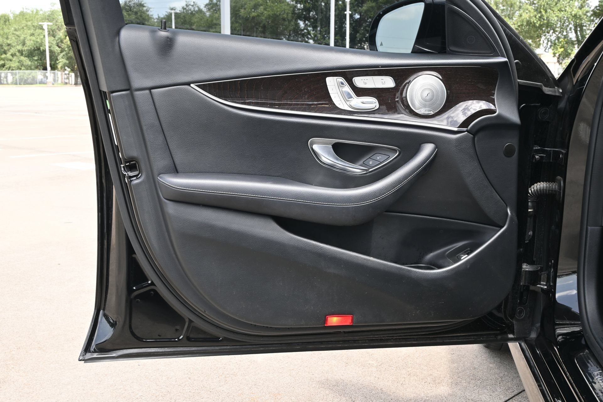 Used 2017 Mercedes-Benz E 300 image 20