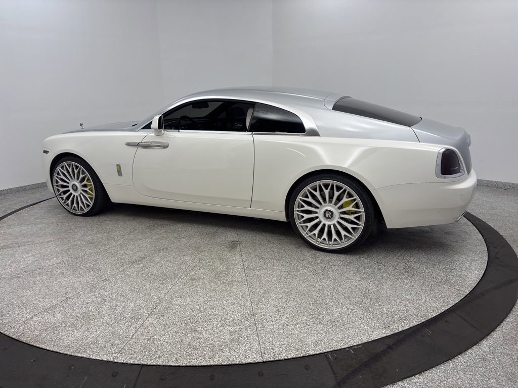 Used 2016 Rolls-Royce Wraith RWD image 5