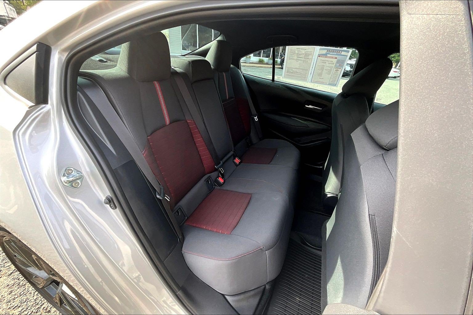 Used 2025 Toyota Corolla SE FWD image 28