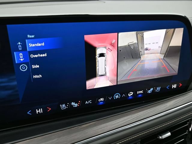 New 2025 Chevrolet Suburban Premier AWD/4WD image 28
