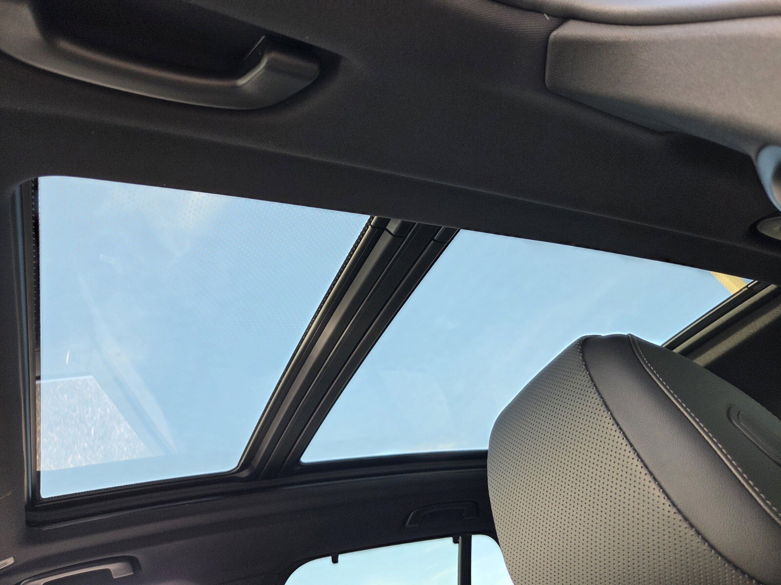 New 2026 BMW X5 xDrive50e w/ Executive Package image 20